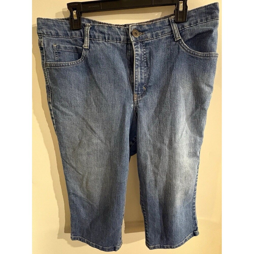 BandolinoBlu Women’s Medium Wash Blue Denim Capri Jeans Sz 14